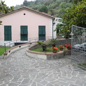 hotel-il-saraceno.hotelitalianriviera.com/