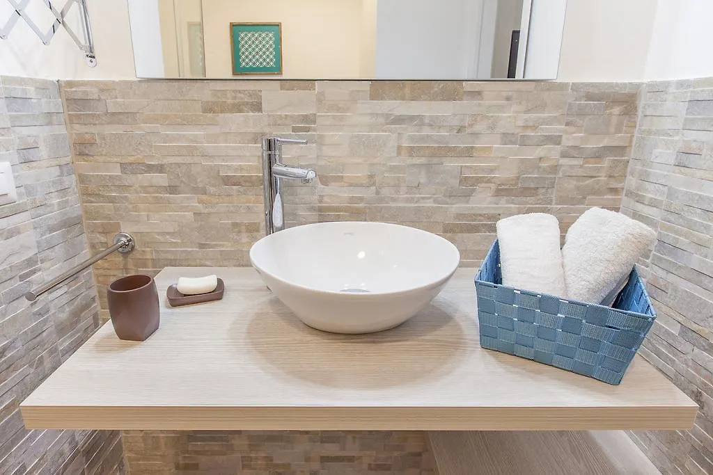 Del Falco Boutique Rooms San Pietro Rome 0*,  Italy