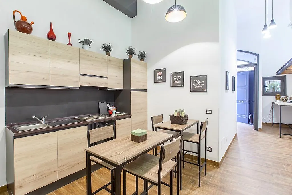 Del Falco Boutique Rooms San Pietro Rome Guest house